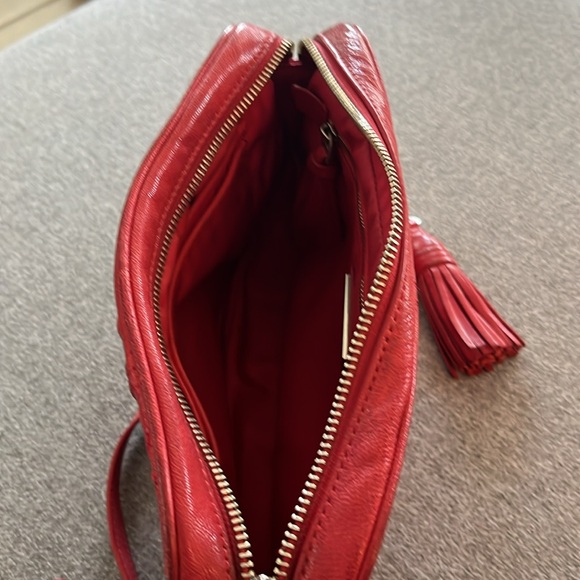 Tory Burch Fleming Red Crossbody Camera Bag - Picture 9 of 14